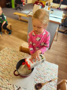 Obrázek pro příspěvek Cvrčci vyrábí sýr a máslo